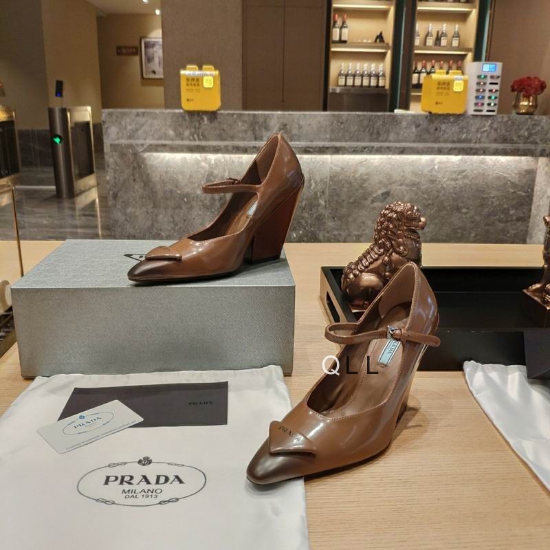 Prada Women's Shoes 318